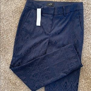 New Navy embroidered Skinny Chinos!